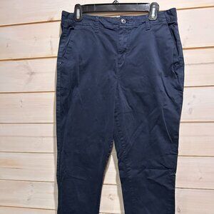 Gap	Tall girlfriend chino size 8